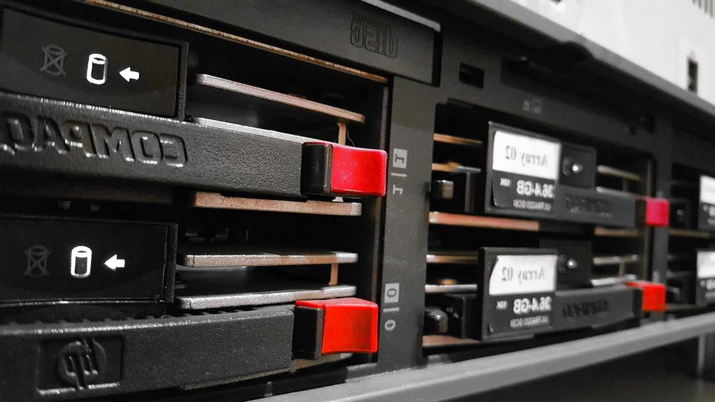 Biodegradable server components made from organic materials