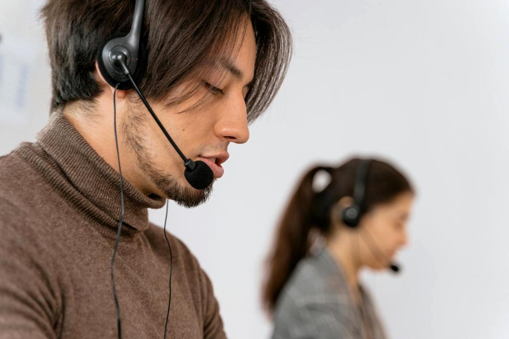 Customer service representative assisting client